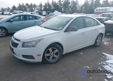 2013 Chevrolet Cruze Ls Auto z USA, uszkodzony, nr VIN 1G1PA5SG5D7310279
